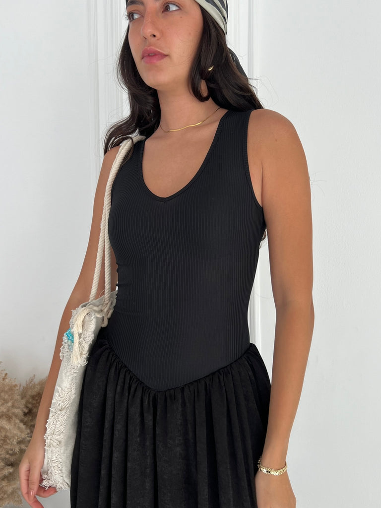 Black V Curve Dress - Mii