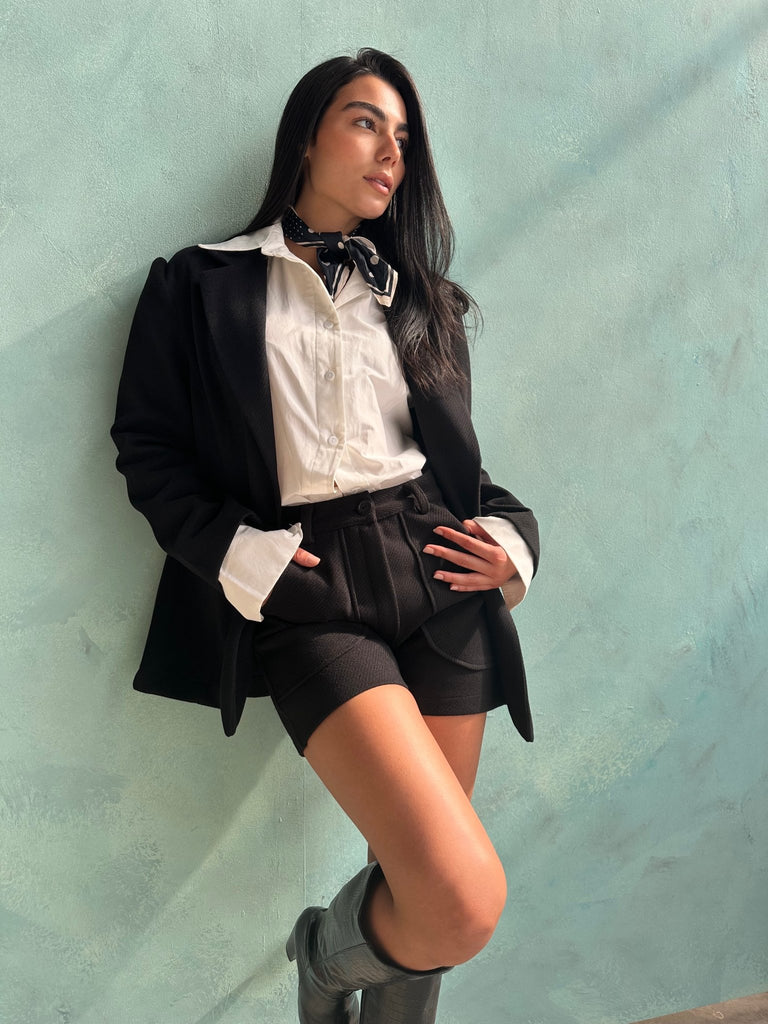 Black Woven Winter Shorts - Mii