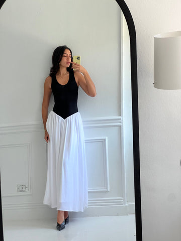 BlackxWhite V Curve Dress - Mii