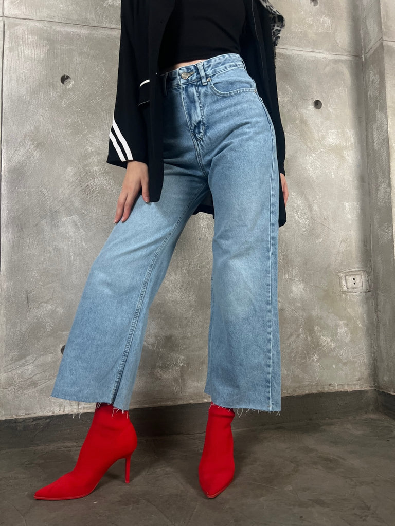 Blue High Waisted Cropped Denim - Mii