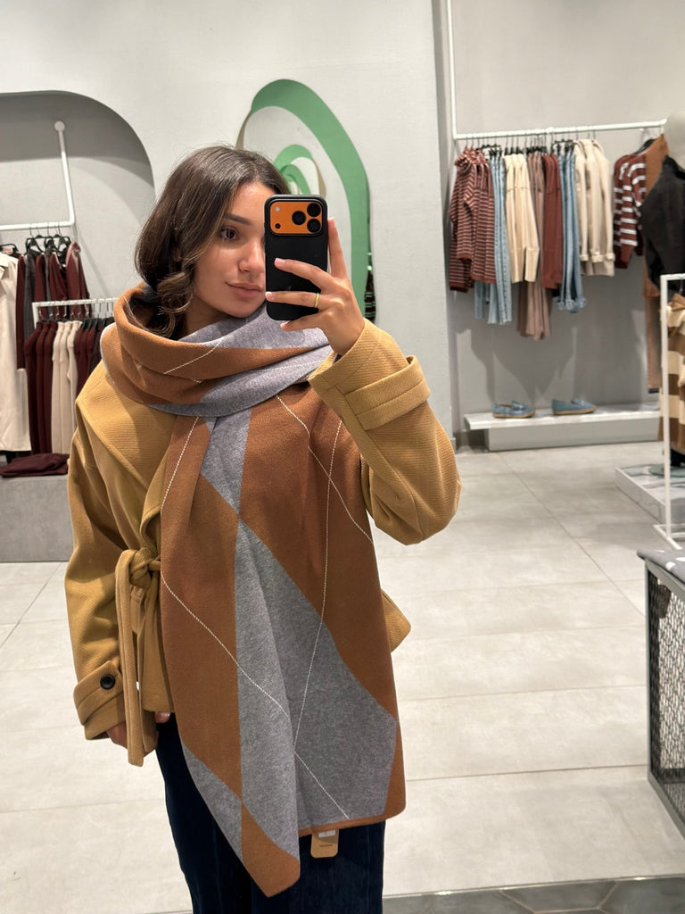 Cafe X Grey Argyle Knit Scarf - Mii