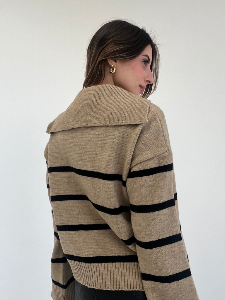 CafexBlack Striped Pullover - Mii