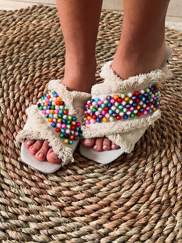 Colorful Pearls Fringe Slippers - Mii