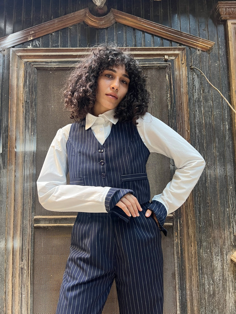 White Shirt with Navy Pinstripe Collar - Mii