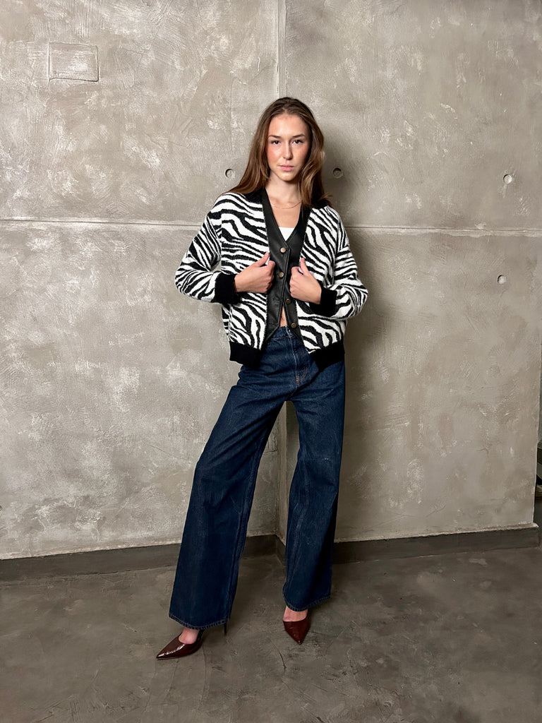 BlackXWhite Jacket - Mii